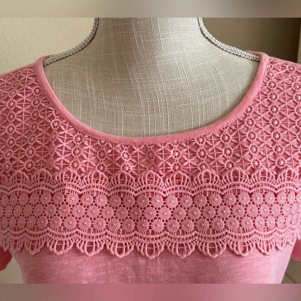 🌟HP🌟Talbots Pink Lace Tee